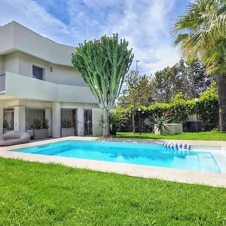 New 2025-shati Luxury Home-two Steps From The Beach, Sea View & Pool 아파트 폰타네비안체