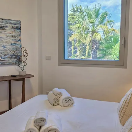 Shati Luxury - Private Heated Pool- Steps From * Fontane Bianche