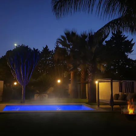 Appartamento Shati Luxury - Private Heated Pool- Steps From Fontane Bianche